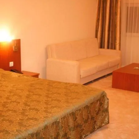 Elegance 3* אסנובגראד