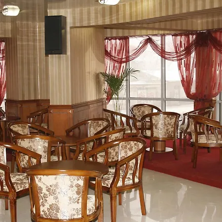 Elegance מלון 3*