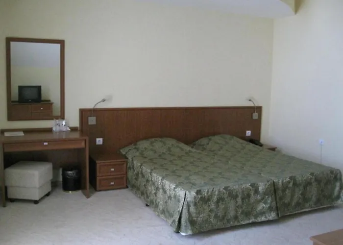 елеганс 3* Асеновград