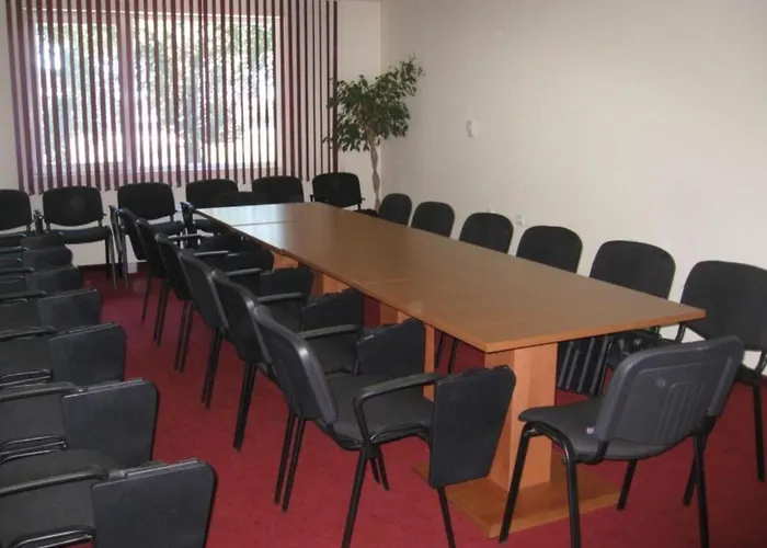 Хотел елеганс