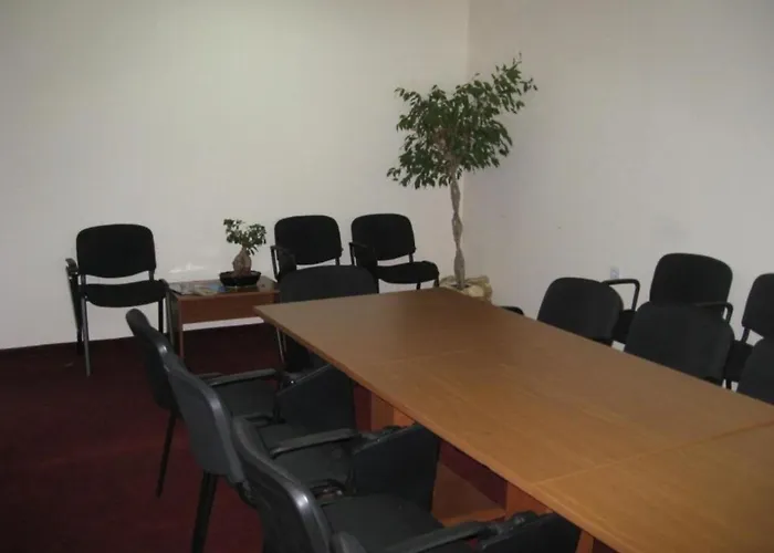 елеганс Хотел